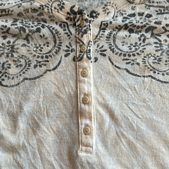 Eddie Bauer Sheer Top - Picture 2 of 10